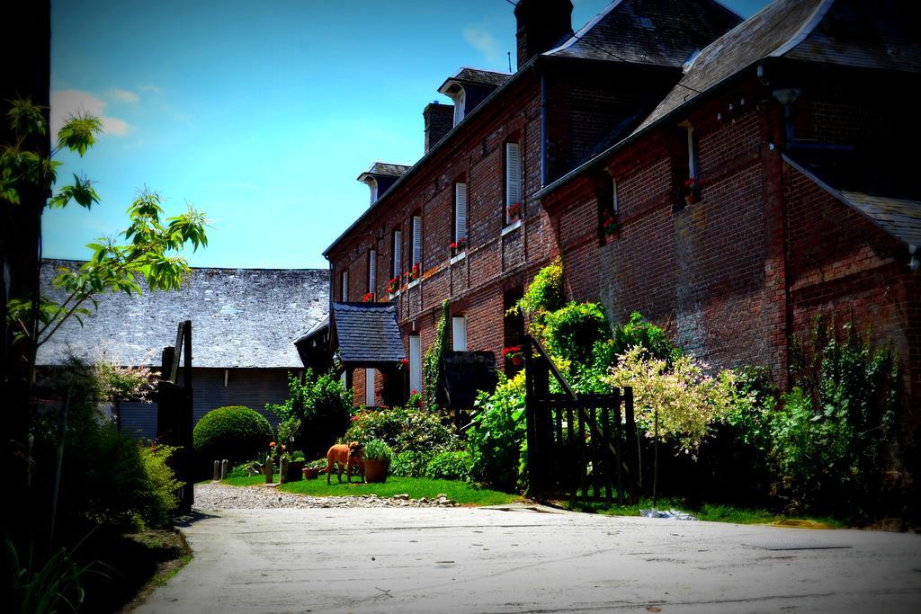 Au Mesnil Le Bas Bray Panzió Bures-en-Bray Kültér fotó